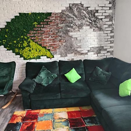 Apartament Regim Hotelier Elis Brașov Exterior foto